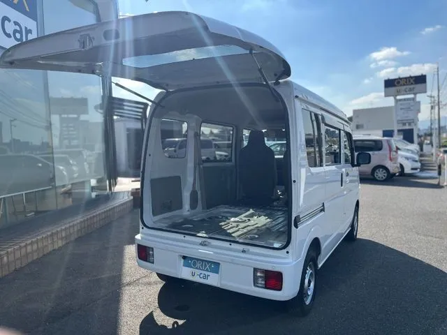 エブリイバン（スズキ）の車両写真