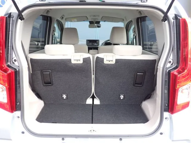 ムーヴ（ダイハツ）の車両写真