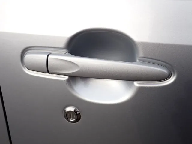 ムーヴ（ダイハツ）の車両写真