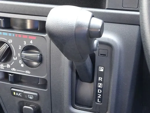 ハイゼットカーゴ（ダイハツ）の車両写真