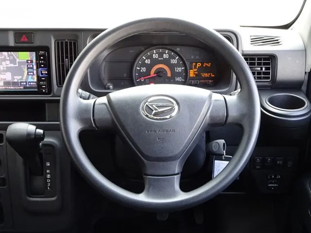 ハイゼットカーゴ（ダイハツ）の車両写真