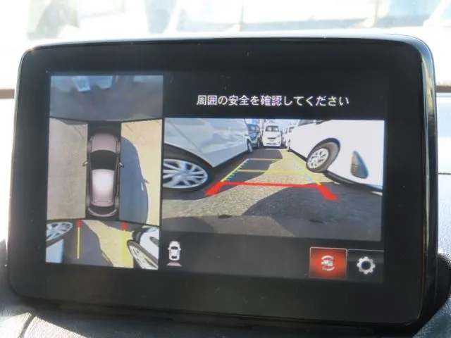 ＭＡＺＤＡ２（マツダ）の車両写真