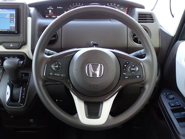Ｎ　ＢＯＸ（ホンダ）の車両写真