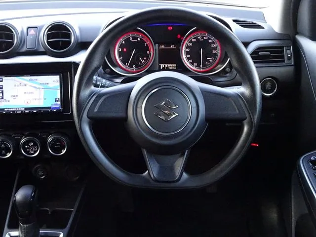 スイフト　４ＷＤ（スズキ）の車両写真