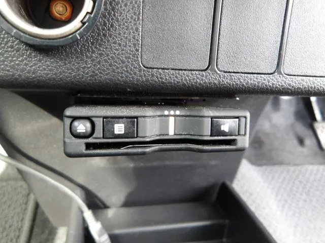 ミラ　イース（ダイハツ）の車両写真