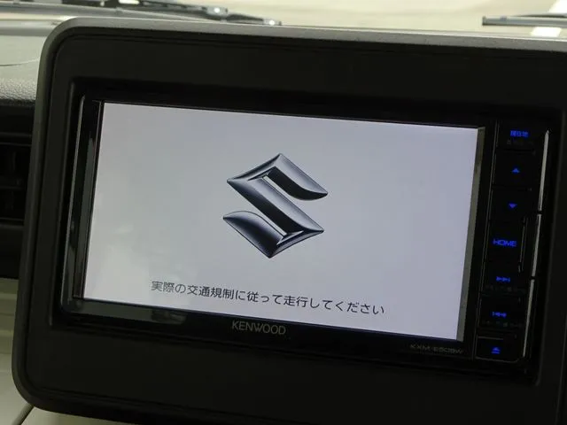 スペーシア（スズキ）の車両写真