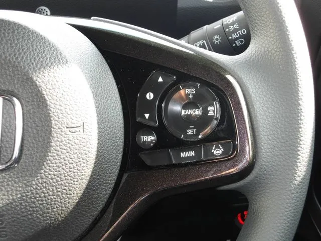 Ｎ　ＢＯＸ　カスタム（ホンダ）の車両写真