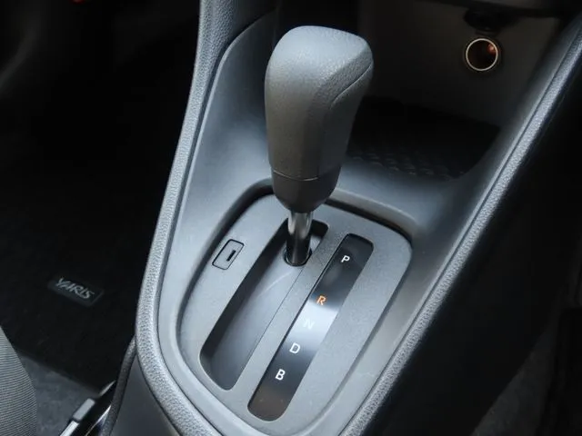 ヤリス（トヨタ）の車両写真