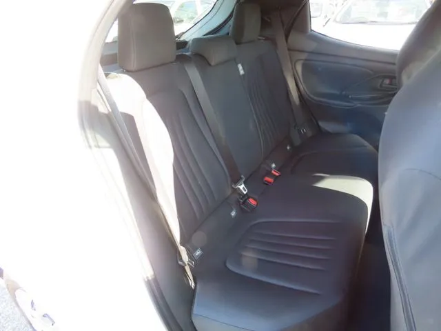 ヤリス（トヨタ）の車両写真