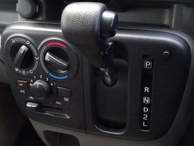 エブリイバン　４ＷＤ（スズキ）の車両写真