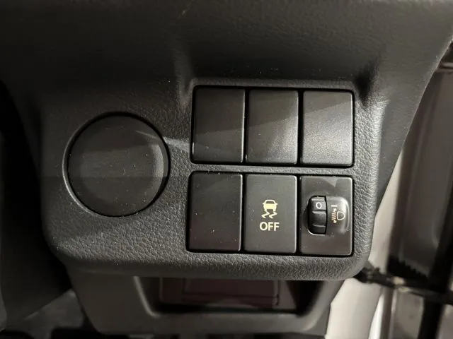 スズキ　アルト　４ＷＤ