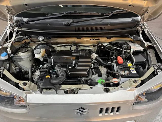 スズキ　アルト　４ＷＤ