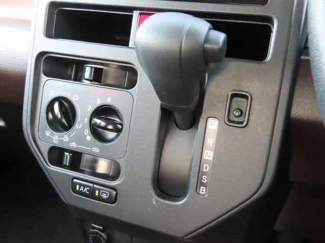 ルーミー（トヨタ）の車両写真