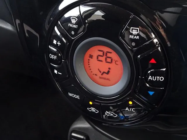 ノート（ニッサン）の車両写真