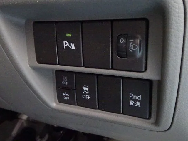 ニッサン　ＮＶ１００クリッパー