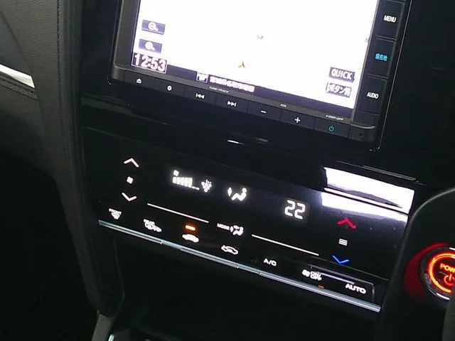 シャトル ハイブリッド 4WD(ホンダ)の車両写真