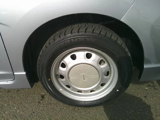 シャトル ハイブリッド 4WD(ホンダ)の車両写真