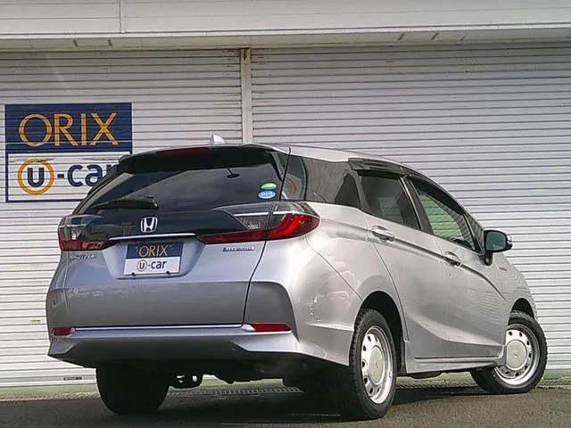 シャトル ハイブリッド 4WD(ホンダ)の車両写真