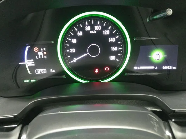 シャトル ハイブリッド 4WD(ホンダ)の車両写真