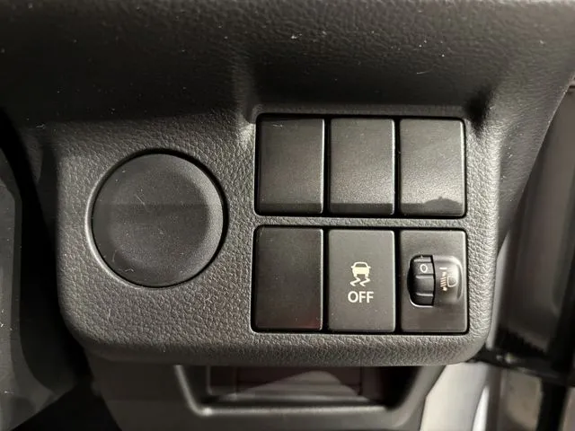 スズキ　アルト　４ＷＤ