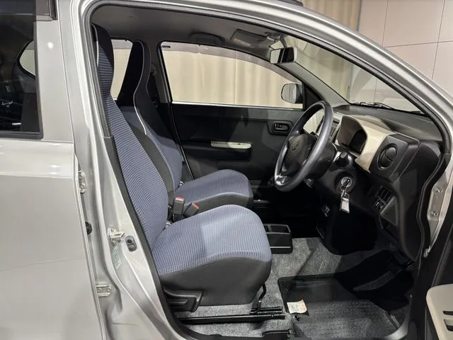 スズキ　アルト　４ＷＤ