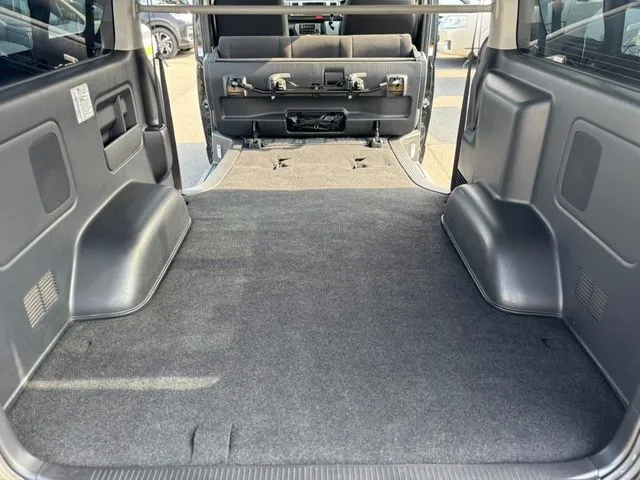 ハイエースバン　２ＷＤ（トヨタ）の車両写真