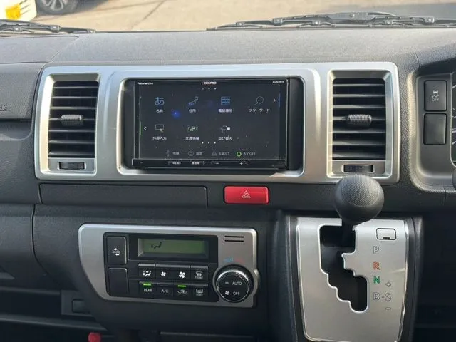 ハイエースバン　２ＷＤ（トヨタ）の車両写真