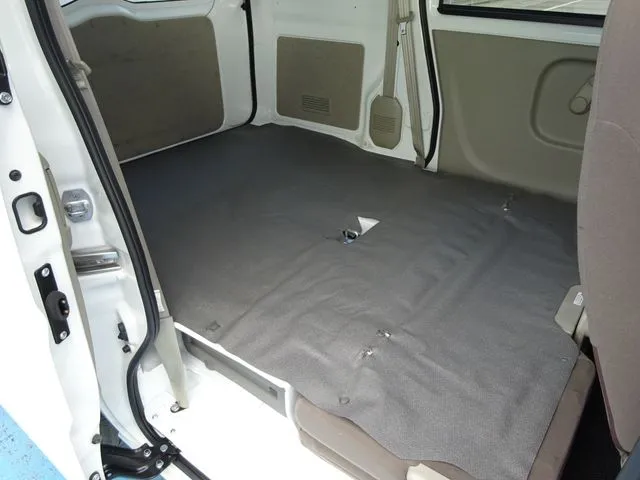 ＮＶ１００クリッパー（ニッサン）の車両写真