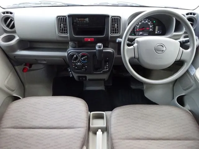 ＮＶ１００クリッパー（ニッサン）の車両写真