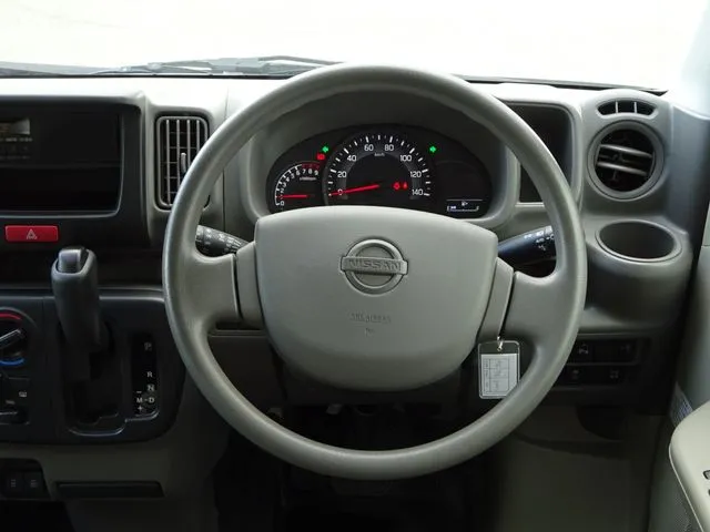 ＮＶ１００クリッパー（ニッサン）の車両写真