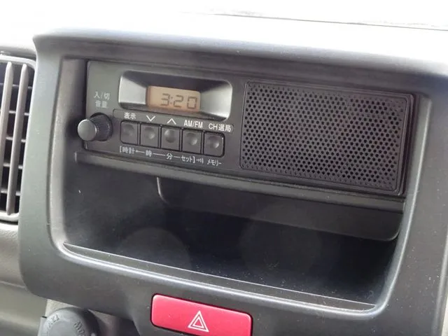 ＮＶ１００クリッパー（ニッサン）の車両写真