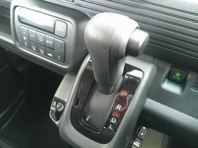 Ｎ－ＶＡＮ　４ＷＤ（ホンダ）の車両写真