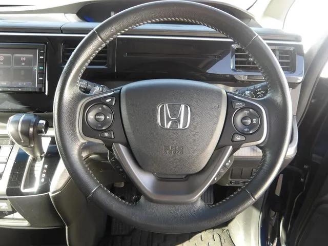 ステップワゴン　スパーダ（ホンダ）の車両写真