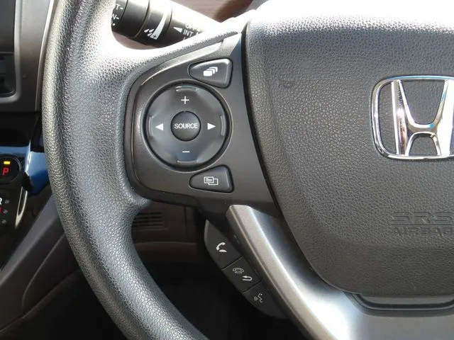 フリード　ハイブリッド（ホンダ）の車両写真