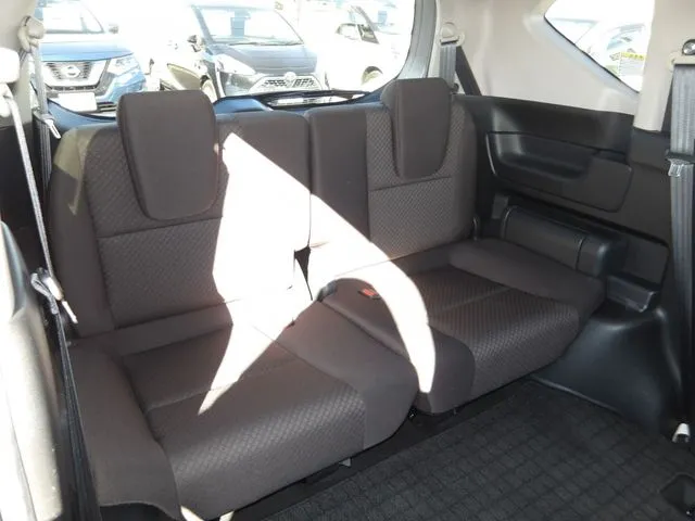 フリード　ハイブリッド（ホンダ）の車両写真