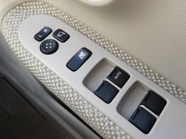 アルト　ラパン　４ＷＤ（スズキ）の車両写真