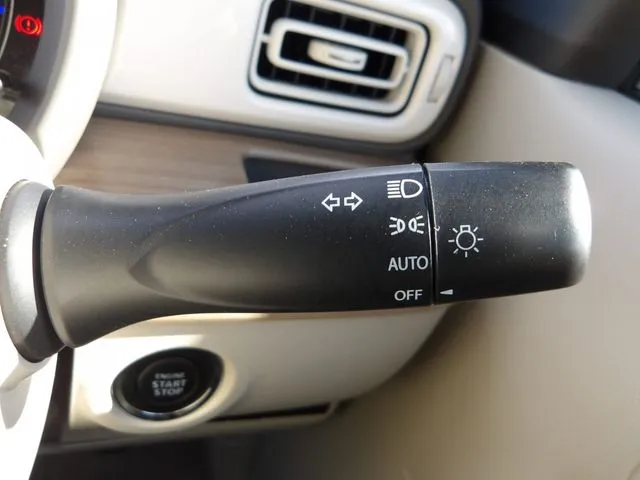 アルト　ラパン　４ＷＤ（スズキ）の車両写真