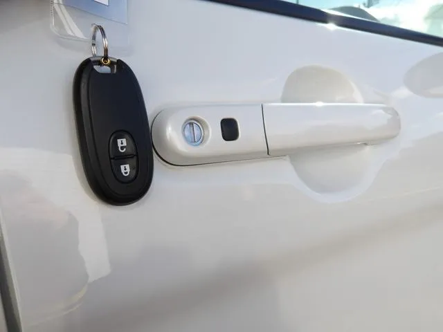 アルト　ラパン　４ＷＤ（スズキ）の車両写真