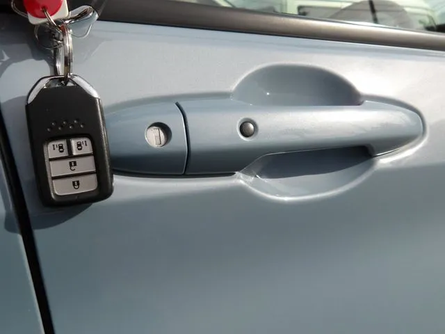 フリード（ホンダ）の車両写真