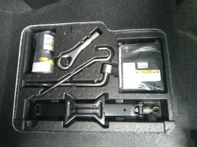 ルーミー　４ＷＤ（トヨタ）の車両写真