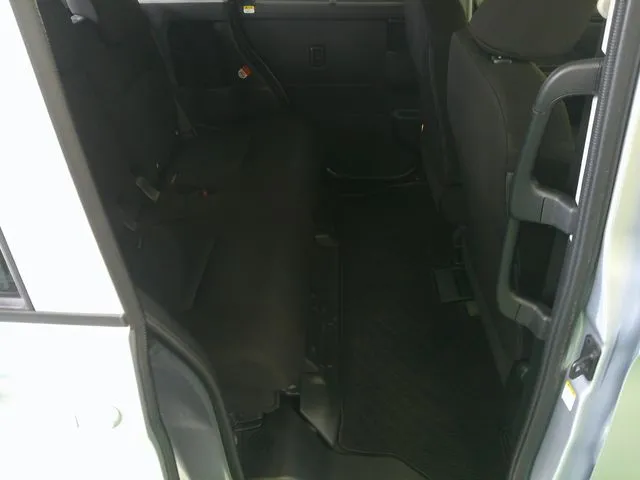 ルーミー　４ＷＤ（トヨタ）の車両写真