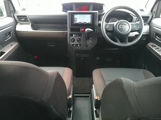 ルーミー　４ＷＤ（トヨタ）の車両写真