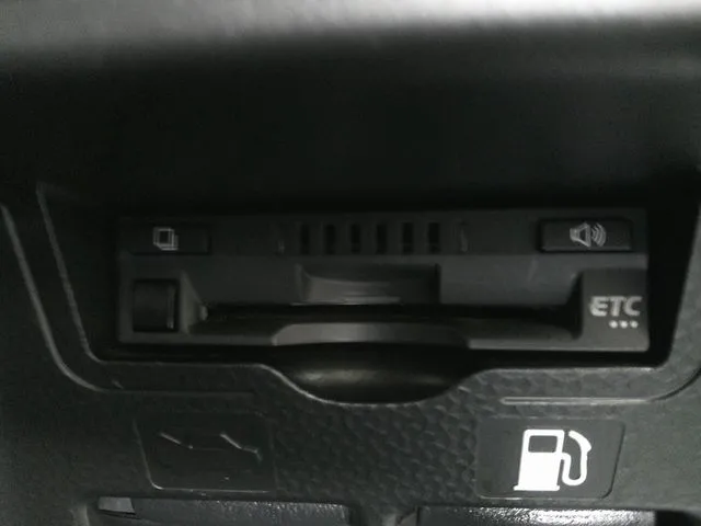 ルーミー　４ＷＤ（トヨタ）の車両写真