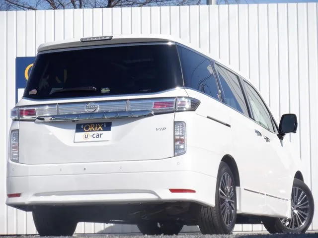 エルグランド　４ＷＤ（ニッサン）の車両写真