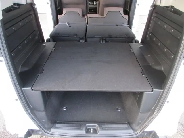 フリードプラス ハイブリッド(ホンダ)の車両写真