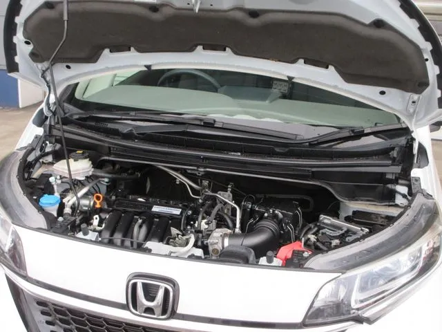 フリードプラス ハイブリッド(ホンダ)の車両写真