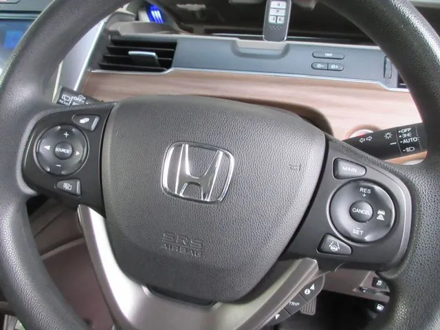 フリードプラス ハイブリッド(ホンダ)の車両写真