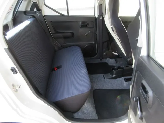 アルト　４ＷＤ（スズキ）の車両写真