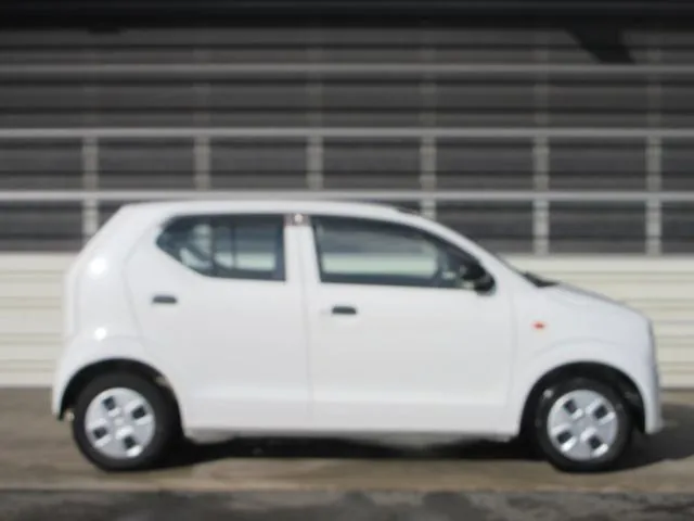 アルト　４ＷＤ（スズキ）の車両写真