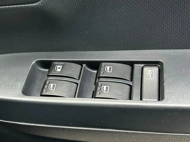 ミラ イース(ダイハツ)の車両写真